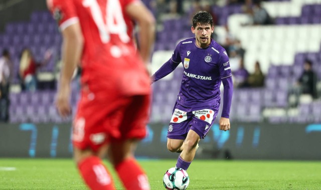 瓦伦西亚与皇家社会：西甲揭幕战的重磅对决