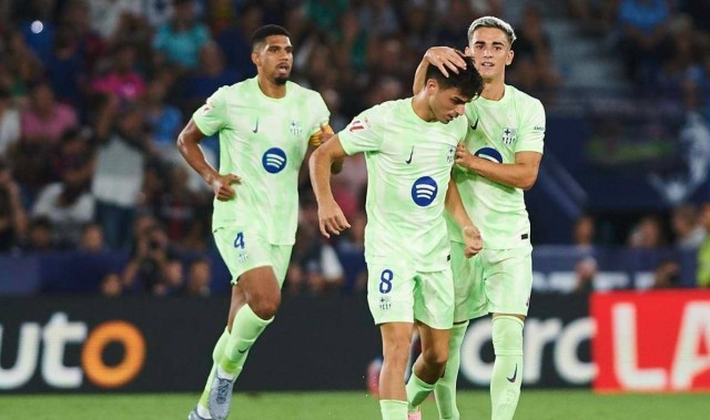 西甲神剧情：从0-2到3-2，乌龙球绝杀，11亿豪门登顶积分榜