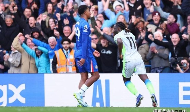 曼城开启追击模式：曼城客场横扫切尔西 阿森纳是时候开始害怕了 ！倚天足球
