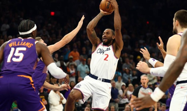 伦纳德25分祖巴茨14+20 快船大胜太阳