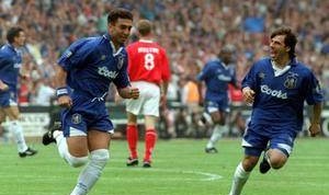 打破切尔西转会费纪录，却在意大利队踢不上主力，笑面虎生不逢时