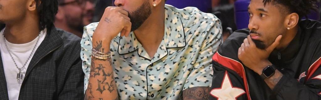 曝安东尼-戴维斯已获准进行轻度对抗 正逐步接近复出