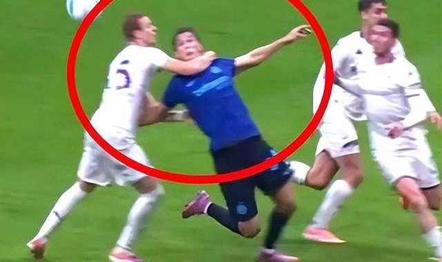 真巧合？三连战遭遇争议判罚，国米幸运乌龙绝杀折射意甲悲哀