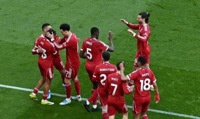 足坛悲欢之夜！拜仁打破54年纪录，巴萨利物浦皆大获全胜，AC米兰3球大败