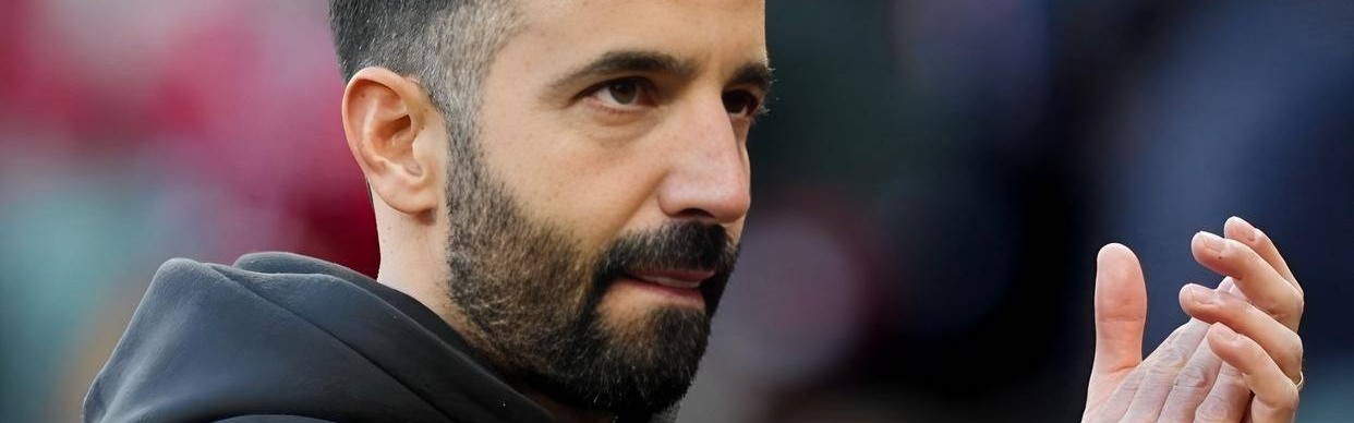 阿莫林或将离队，曼联高层酝酿变革，英超主帅随时接棒