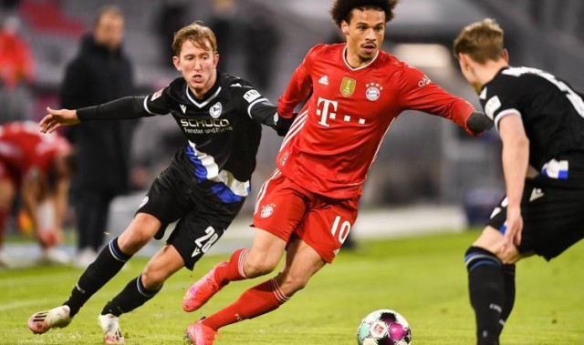 本菲卡主场死磕那不勒斯，穆氏防守能否终结意甲豪门？