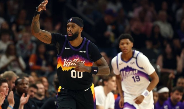 格林31分布克26+8阿伦19分 太阳25分大胜送爵士五连败