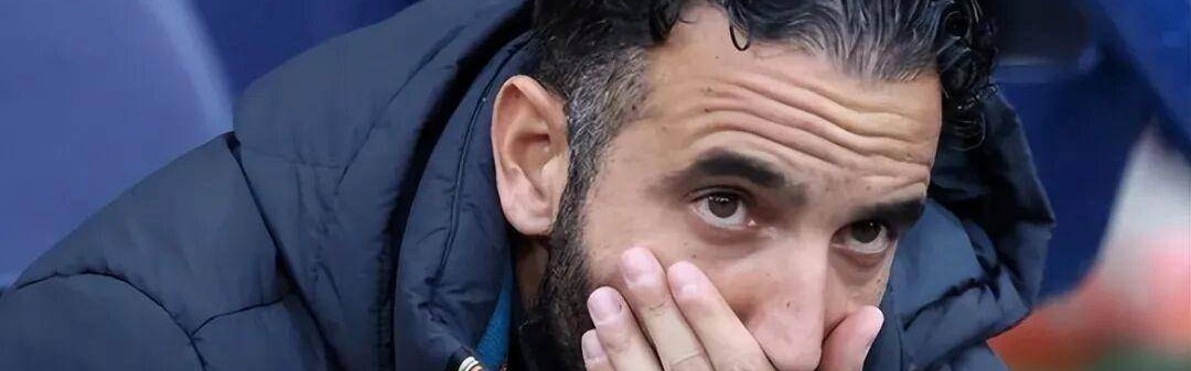 30万周薪突生变数！曼联“砍薪留人”暗藏玄机，32岁面临残酷抉择